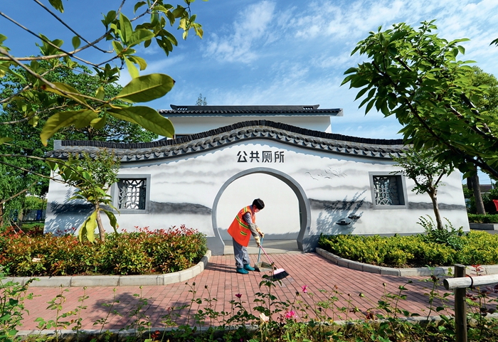 人无精神则不立,国无精神则不强