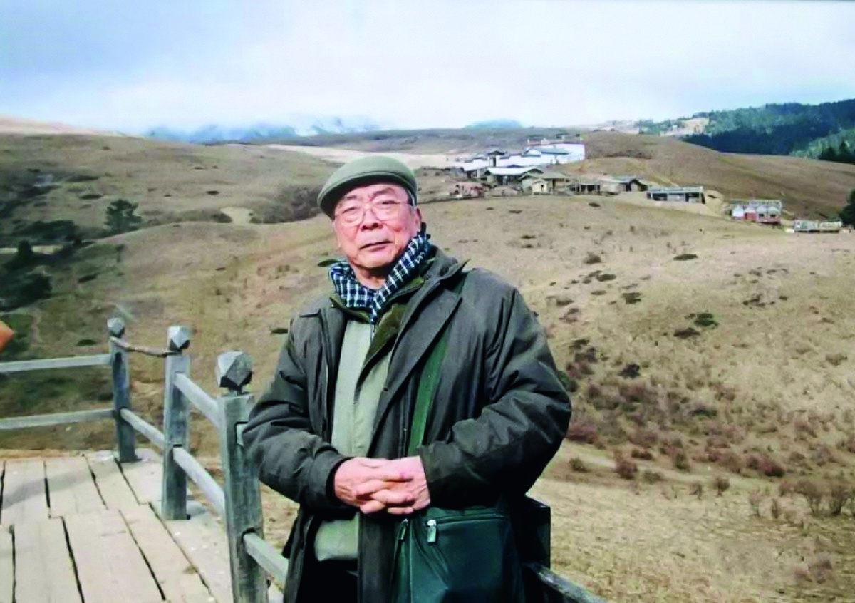 三幅彩色的人生画卷