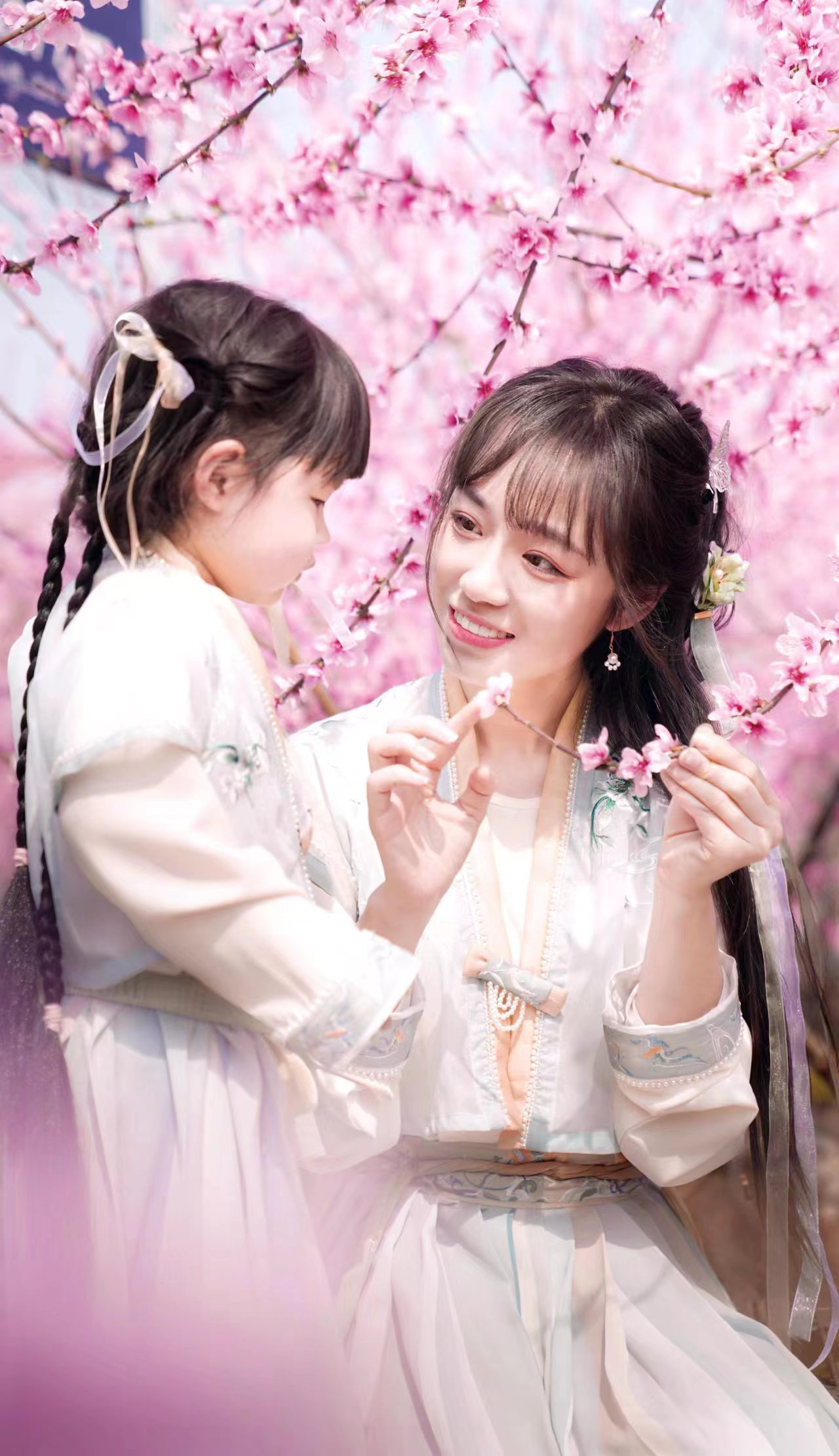 追汉服的小万姑娘