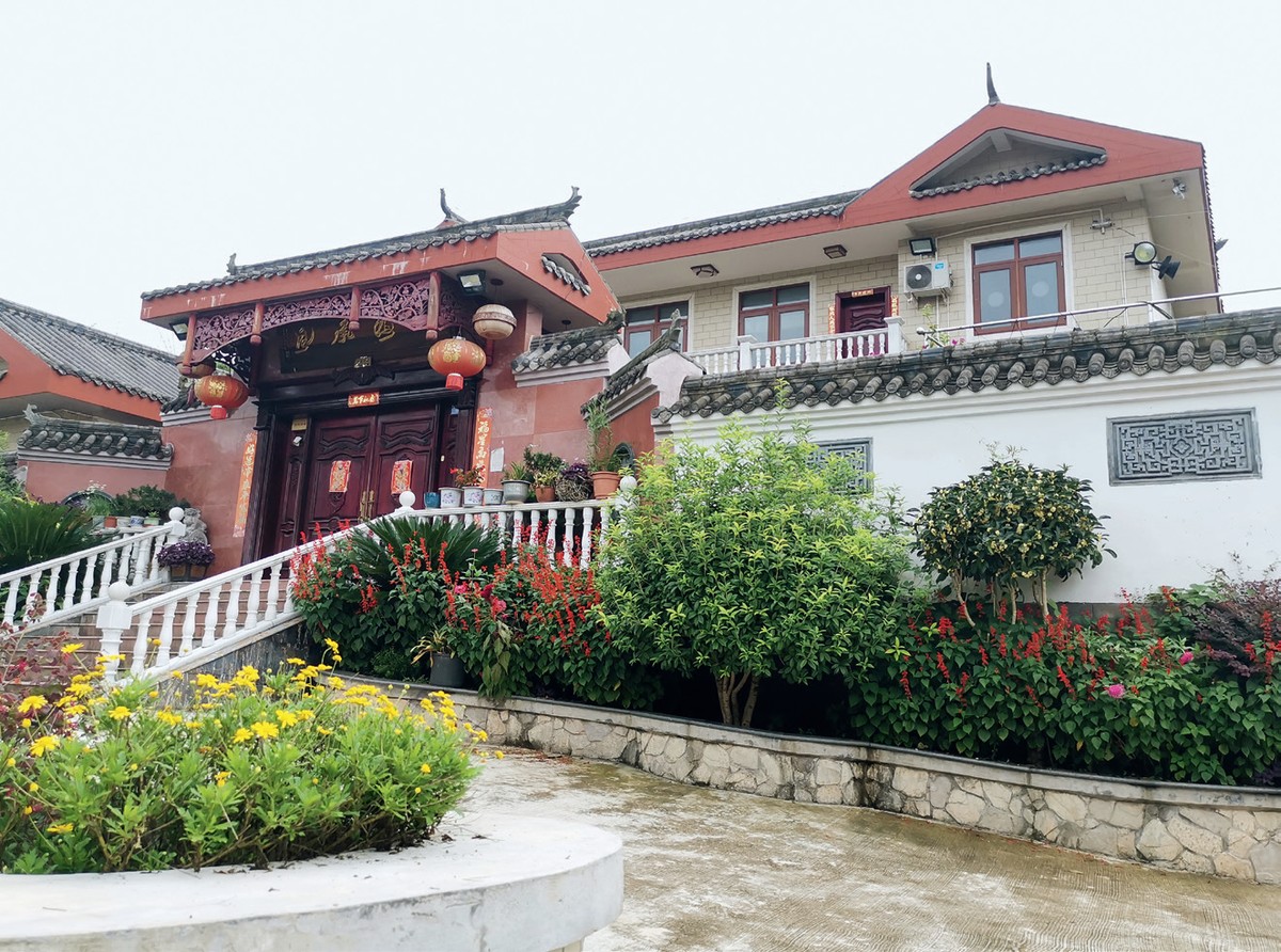 向着文明高峰,攀升