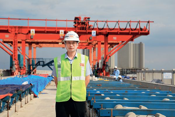 穿越雨林、沼泽、火山带，我在爪哇建高铁