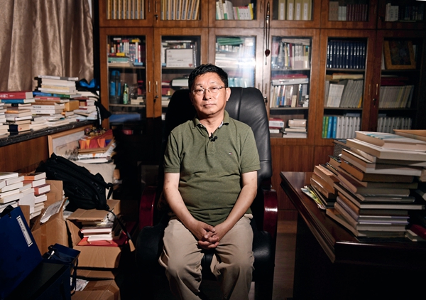 阿来，步履不停