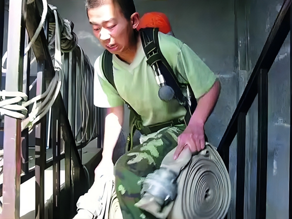 再见，班长
