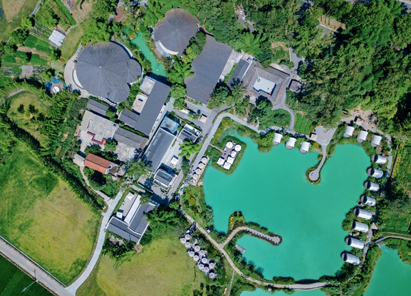 乡村振兴：大雨村从贫困村到“幸福里”