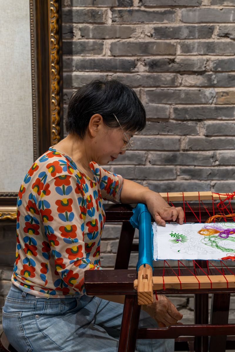 藏羌织绣：创新让非遗走向世界