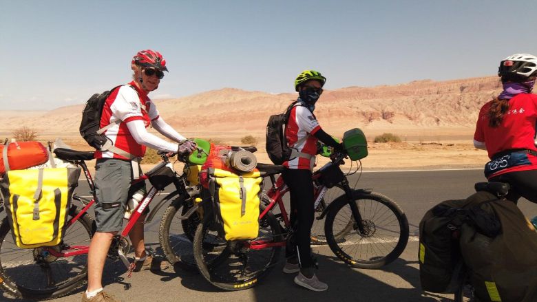 I'm in Xinjiang Bazaar Shopping