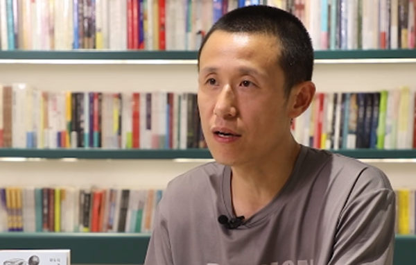 《我在北京送快递》作者胡安焉：写作让我的困惑变得稀薄