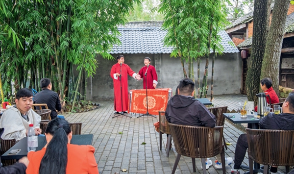 竹艺村，把低端竹产品上升到艺术品