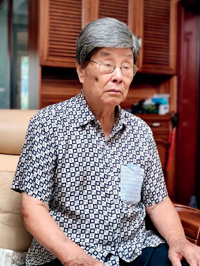 “归根到底,中国人要有血性”