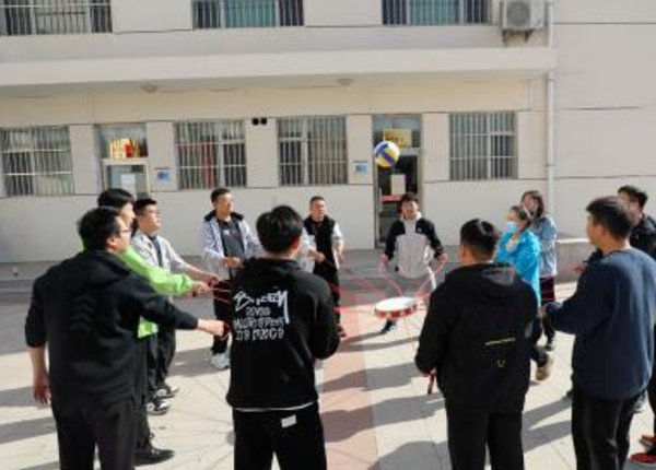关山初度路犹长 青春润化中储粮