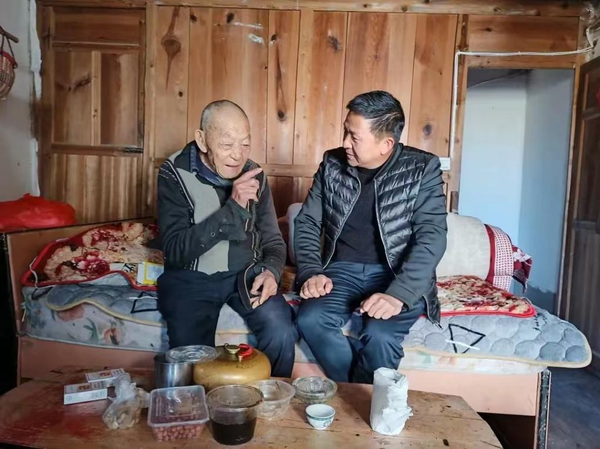 谢忠伟：讲好革命故事，守住老区的“魂”