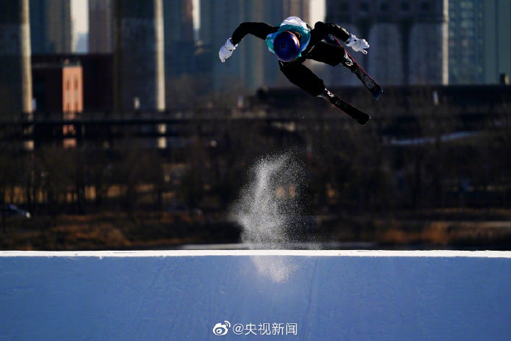 转发！历史一刻！谷爱凌创造中国冰雪历史