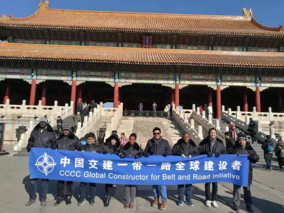 战火中坚守“中国港湾”