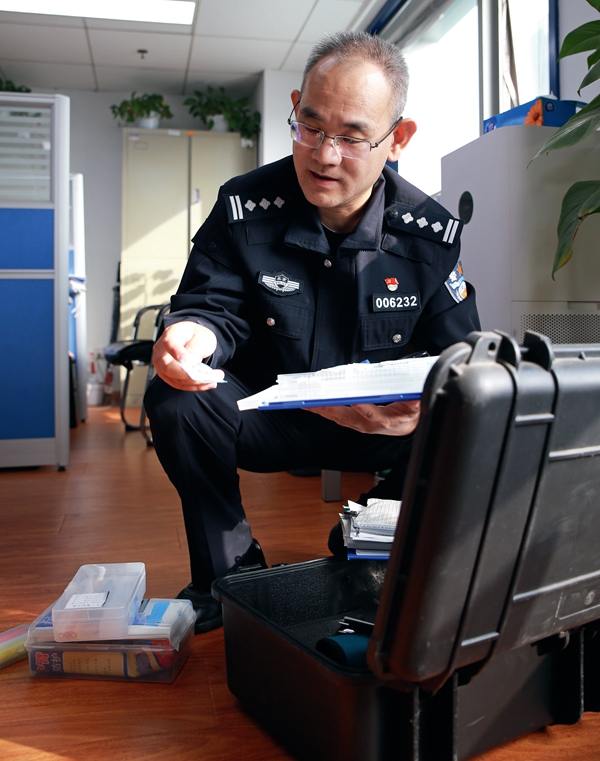 博士后当交警,不只因为“轴”